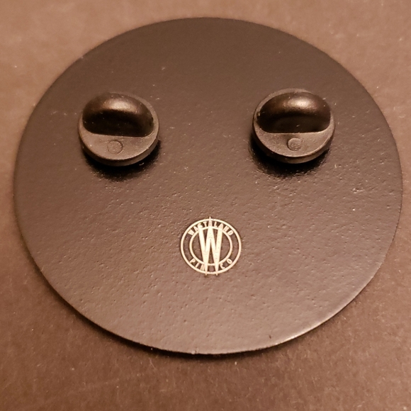 Midsommar May Queen Crown Dani Enamel Pin - Picture 5 of 7